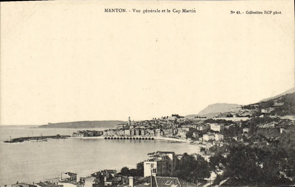 Menton - Vista geral e o Cabo Martin - Coleção RCP fot. N° 41 - Frente