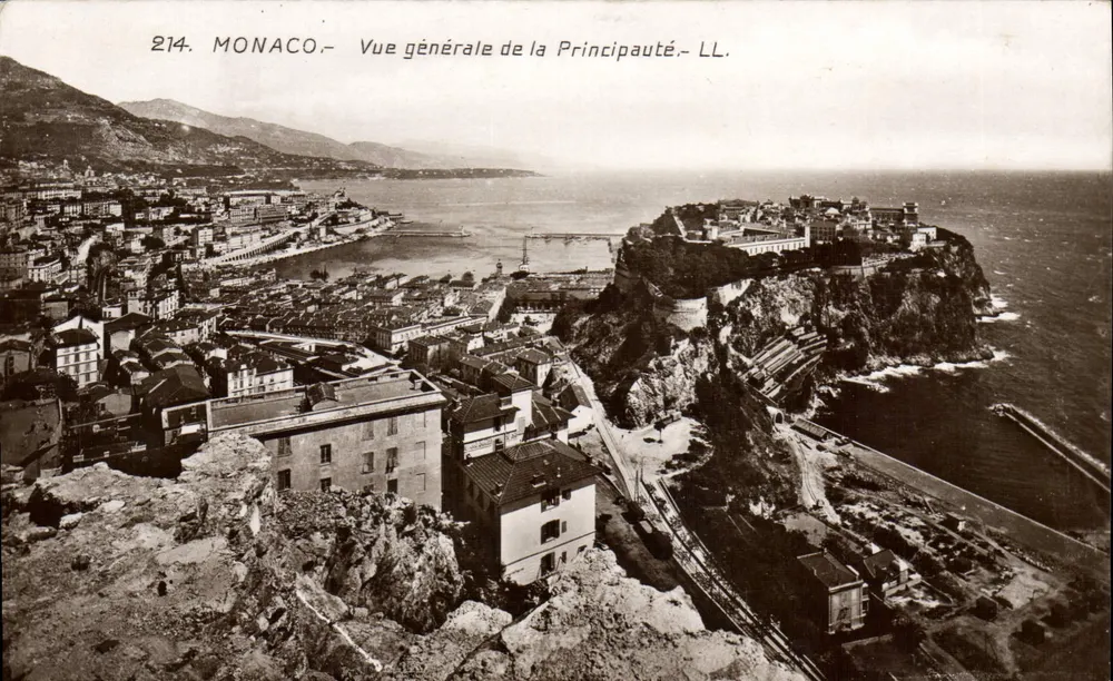 Monaco — Algemene uitzicht van het Prinsdom —n°214 - Voorkant