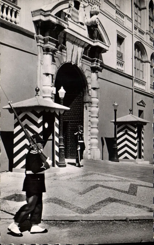Eingang zum Palast des Prinzen und die Wache — Fürstentum Monaco — Éditions SEPT, Nice - Vorderseite