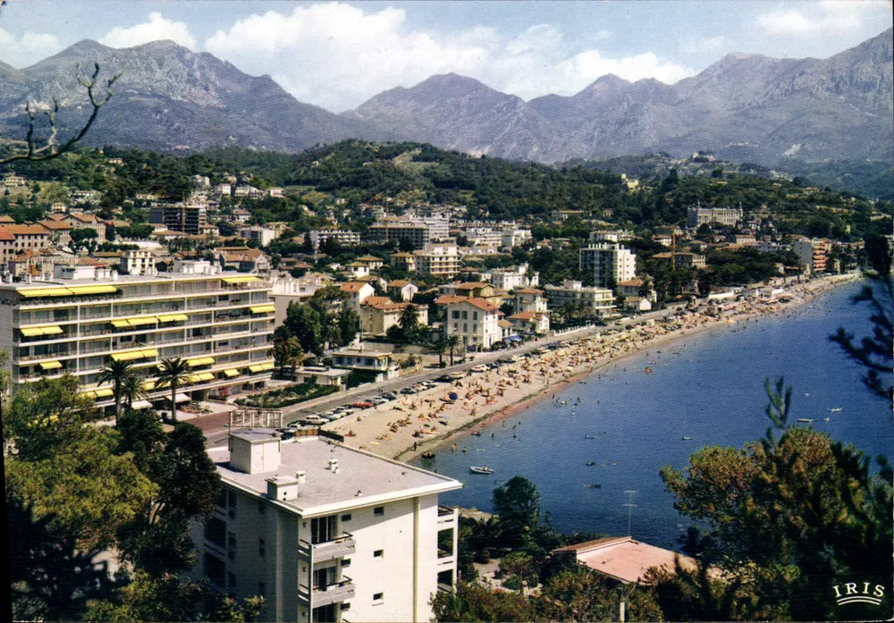 Cap-Martin — Vista sobre Menton — IRIS - Frente