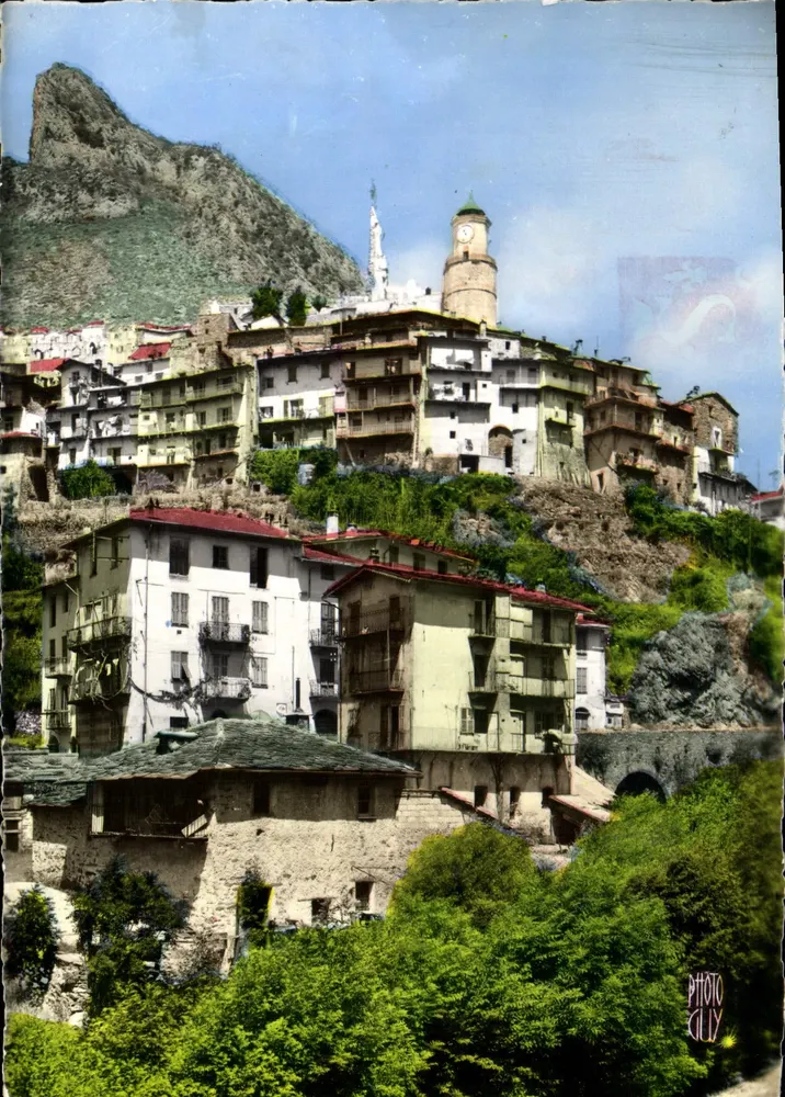 Tende (A.-M.) — Ansicht des alten Dorfes und der Überreste des Aneich-Schlosses der Lascaris — Éditions Photographie Nice - Vorderseite