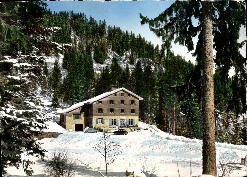 Le Logis de Turini — Casa de repouso a 1607 m — Edições Fotógrafo - Frente