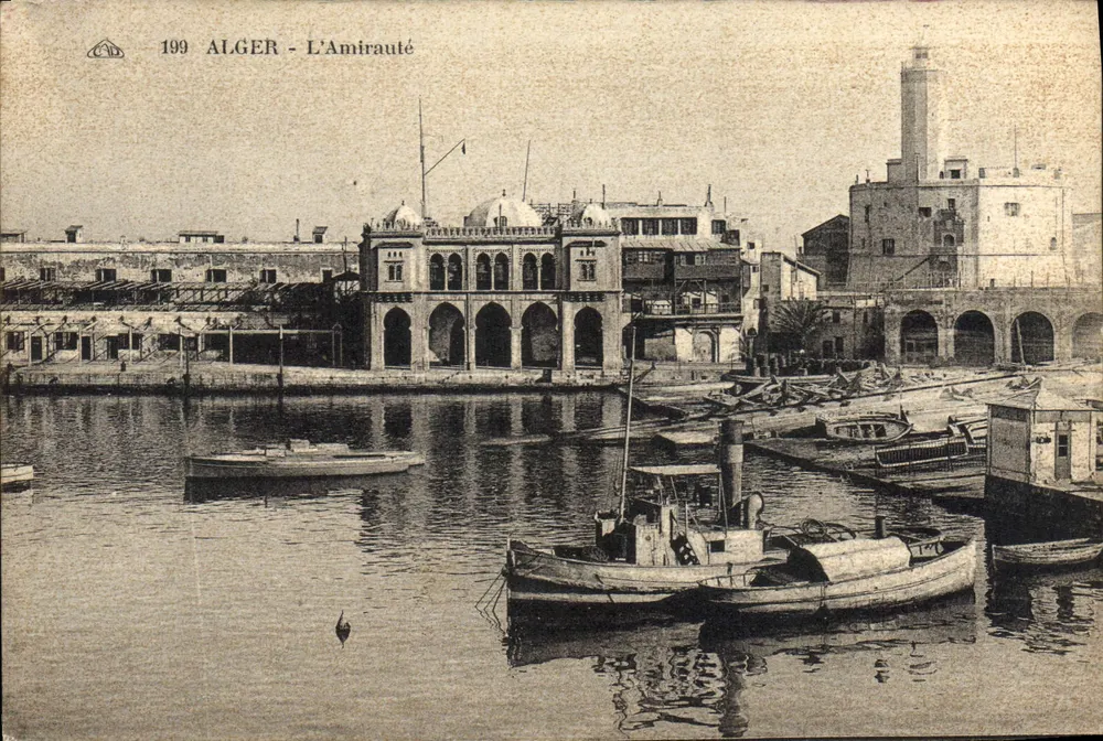 Alger — A Amirade — vista do porto com edifícios e barcos — editor Bilhete postal antigo, n° 199 - Frente