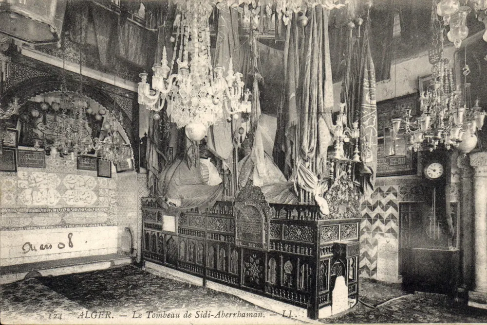 ALGER — O Túmulo de Sidi-Aberbaman — LL. 124 - Frente