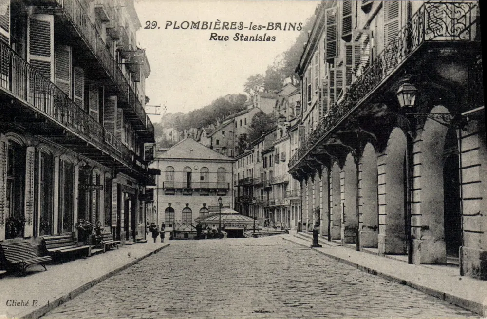 Plombières-les-Bains — Rue Stanislas — Cliché E. A. P. - Frente