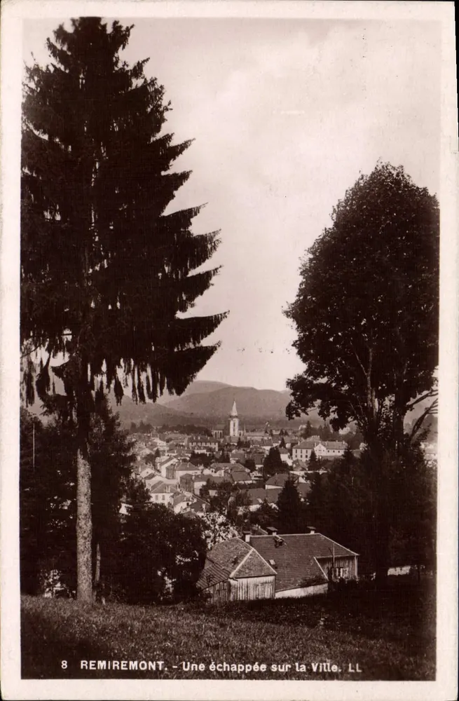 Remiremont — Uma visão da Cidade. LL - Frente