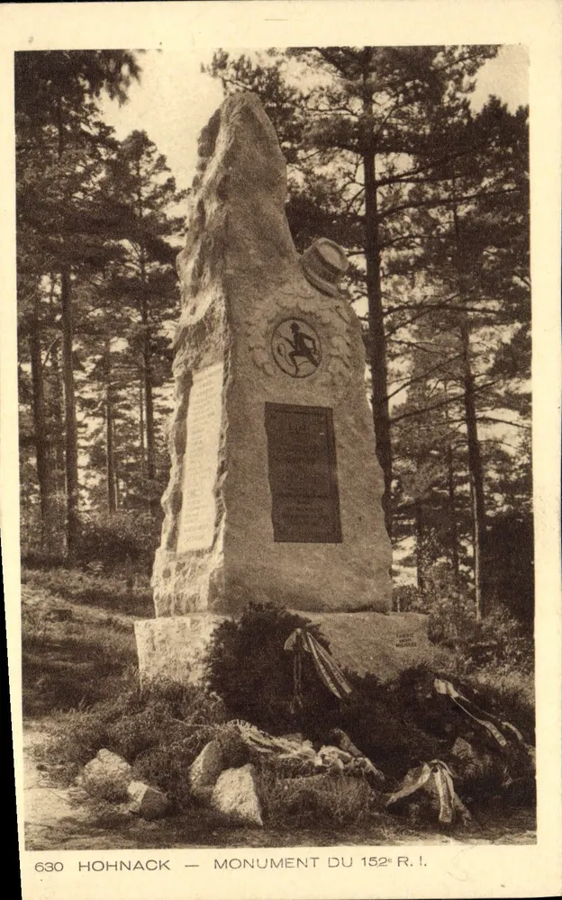 Hohnack — Monumento do 152º R.I. - Frente