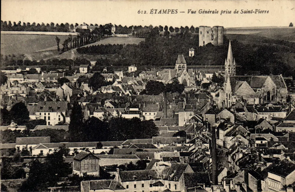 Étampes — Vista Geral tirada de Saint-Pierre — Editor G. Chiché & Cie, n° 612 - Frente