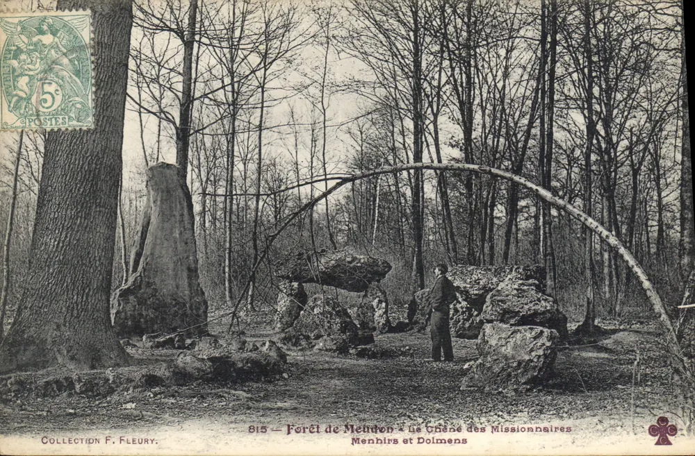 Wald von Meudon — Der Eiche der Missionare — Menhire und Dolmen - Vorderseite
