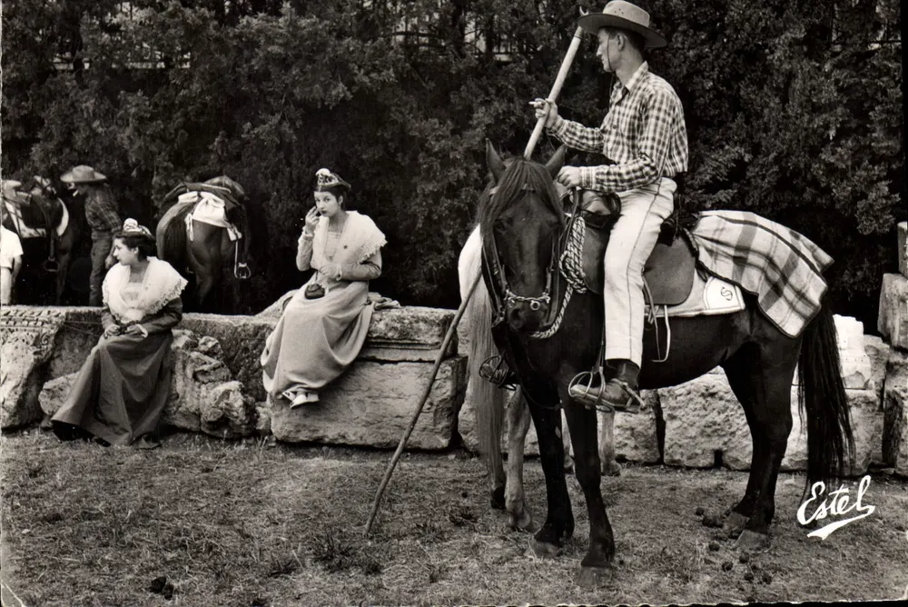 Espectáculo equestre — Arles — Estel - Frente