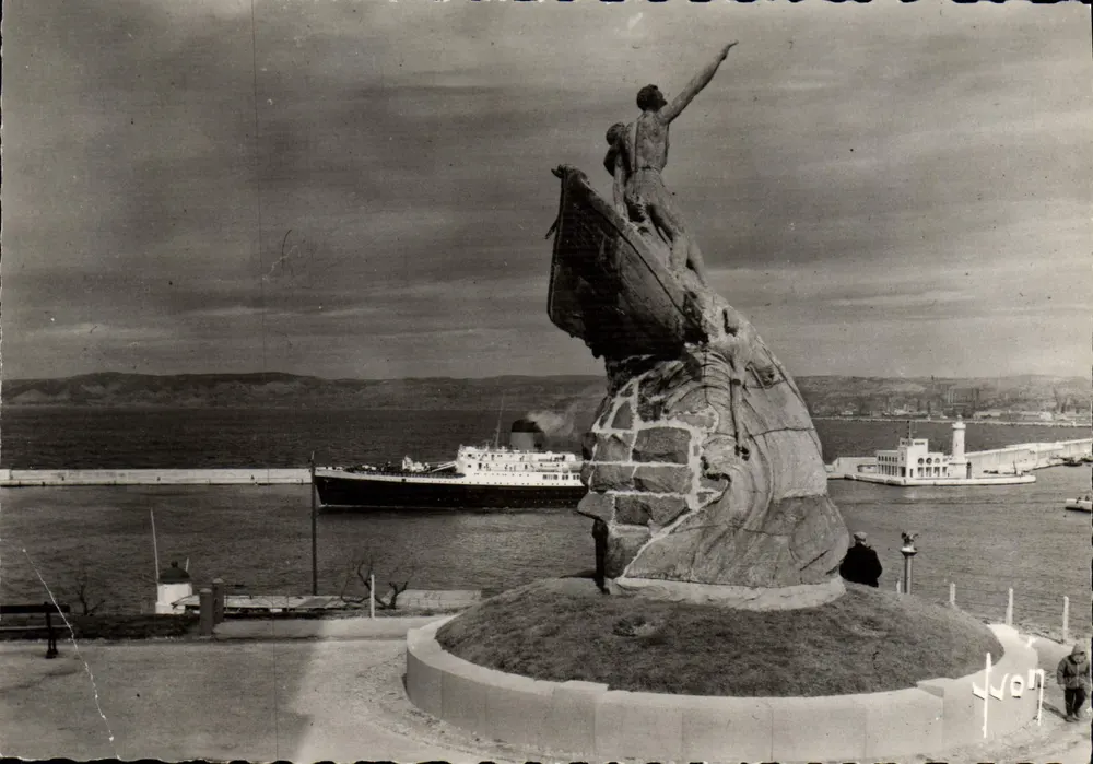 Marseille (B.-du-R.) — Le Pharo et l'entrée du Port — Éditions d'Art Martel, Paris, n° 4190 - Awers