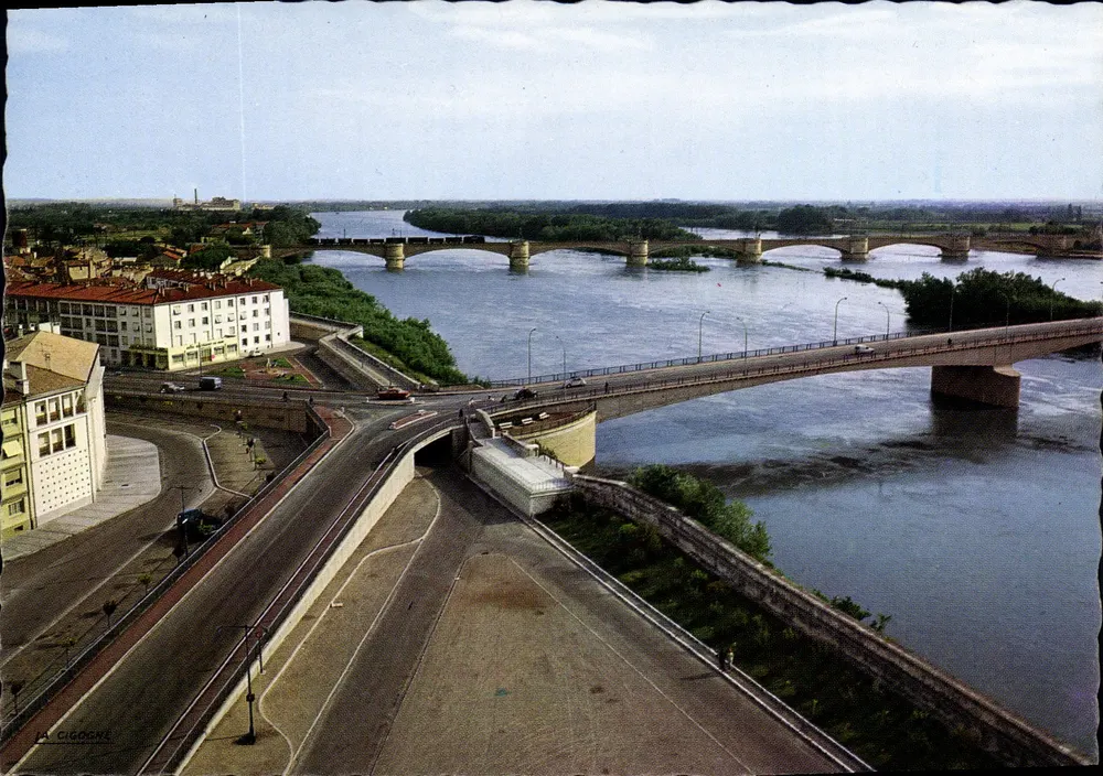Tarascon-sur-Rhône — Der Rhône und die Brücke, die die Stadt mit Beaucaire verbindet — Reelets de Provence - Vorderseite