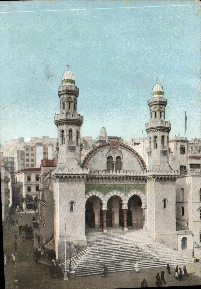 अल्जीर के मस्जिद — इमारत के दृश्य जिसमें दो मिनरेट हैं — एडिटर द्वारा AQUA PARIS - आगे