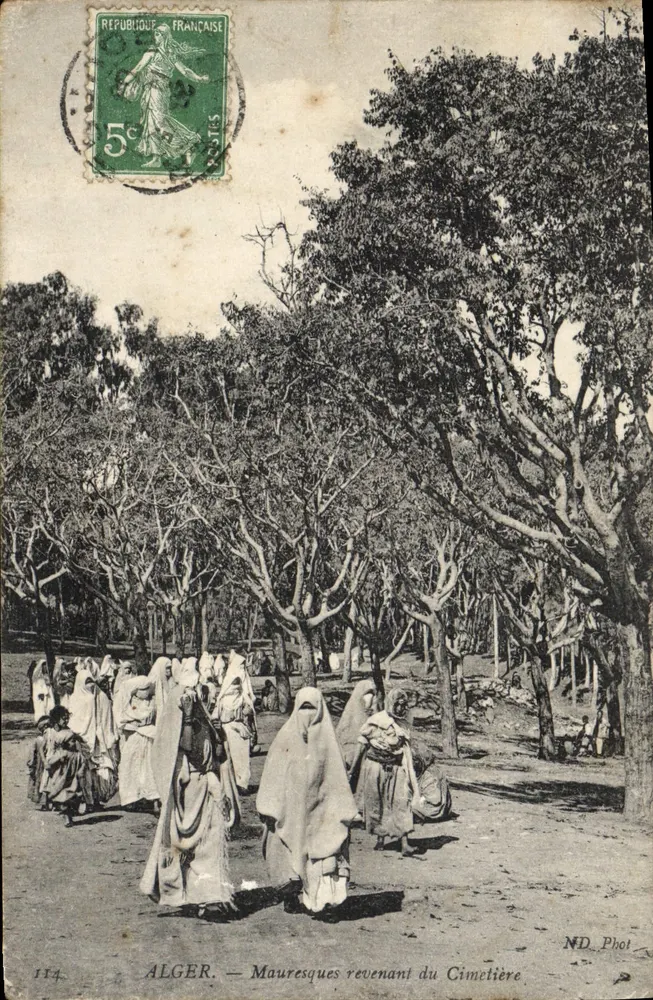 ALGER — Mulheres maurescas retornando do Cemitério — ND Phot - Frente