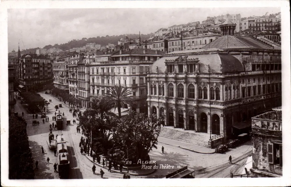Place du Théâtre — Alger — editor Lévy et Neurden, n°29 - Frente