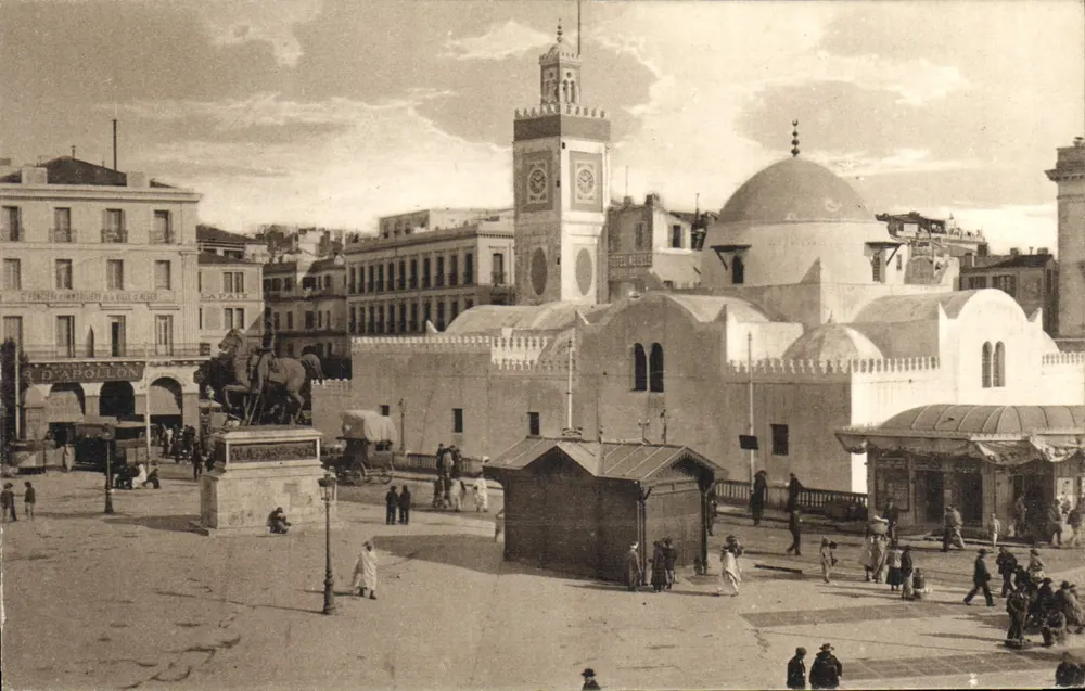 Argel — Place du Gouvernement — Mesquita Djemaa-Djedid — editor D'Apollon - Frente