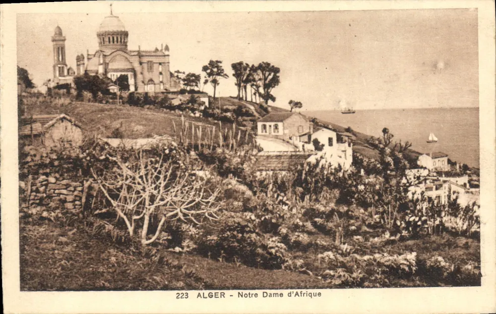 ALGER - Nossa Senhora da África — vista panorâmica com igreja e mar — editor ALGER, n° 223 - Frente