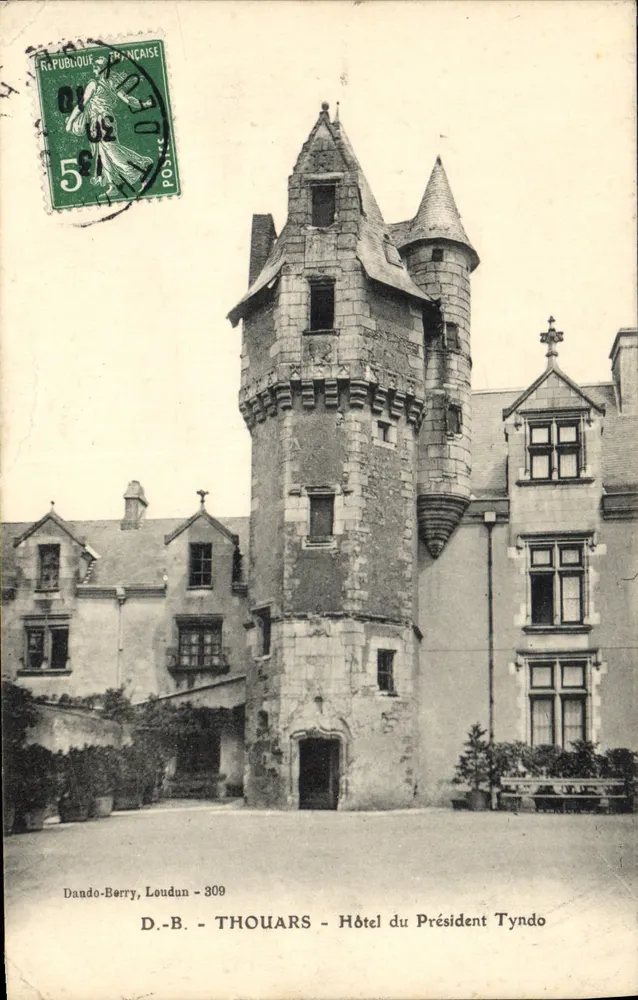 Thouars - Hotel do Presidente Tyndo — Dando-Berry, Loudun - 309 - Frente