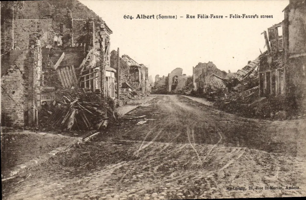 Albert (Somme) — Rue Félix-Faure — destruídas após guerra — Lelong, 24, Rue St-Martin, Amiens - Frente
