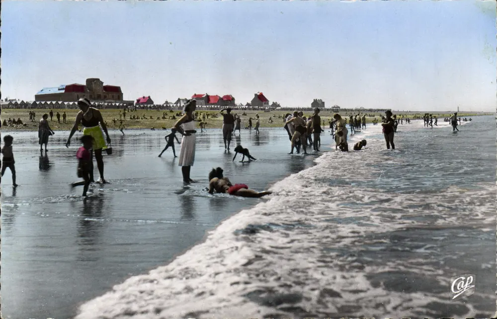 CAYEUX-sur-MER — A Praia — Cabo - Frente