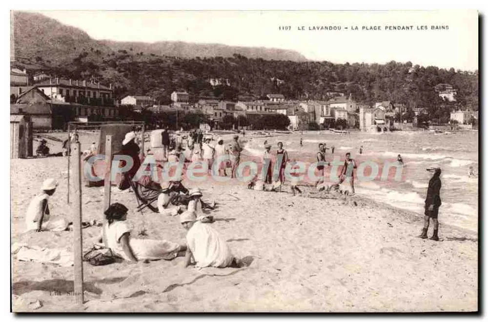 Le Lavandou - A praia durante os banhos — Editor Latt Simon - Frente