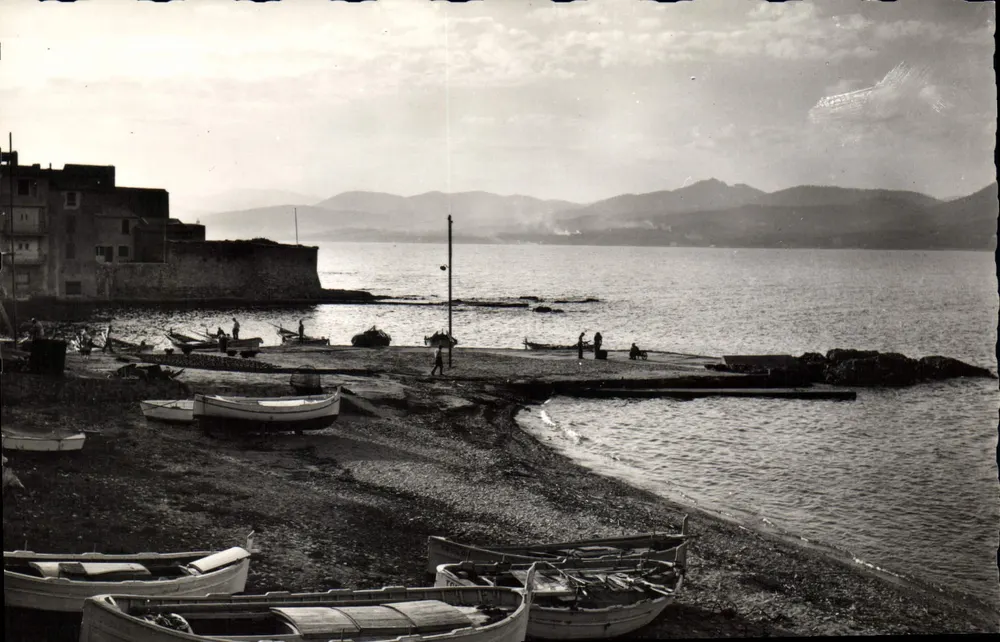 Saint-Tropez — Porto dos Pescadores — Éditions de France, 5230 - Frente