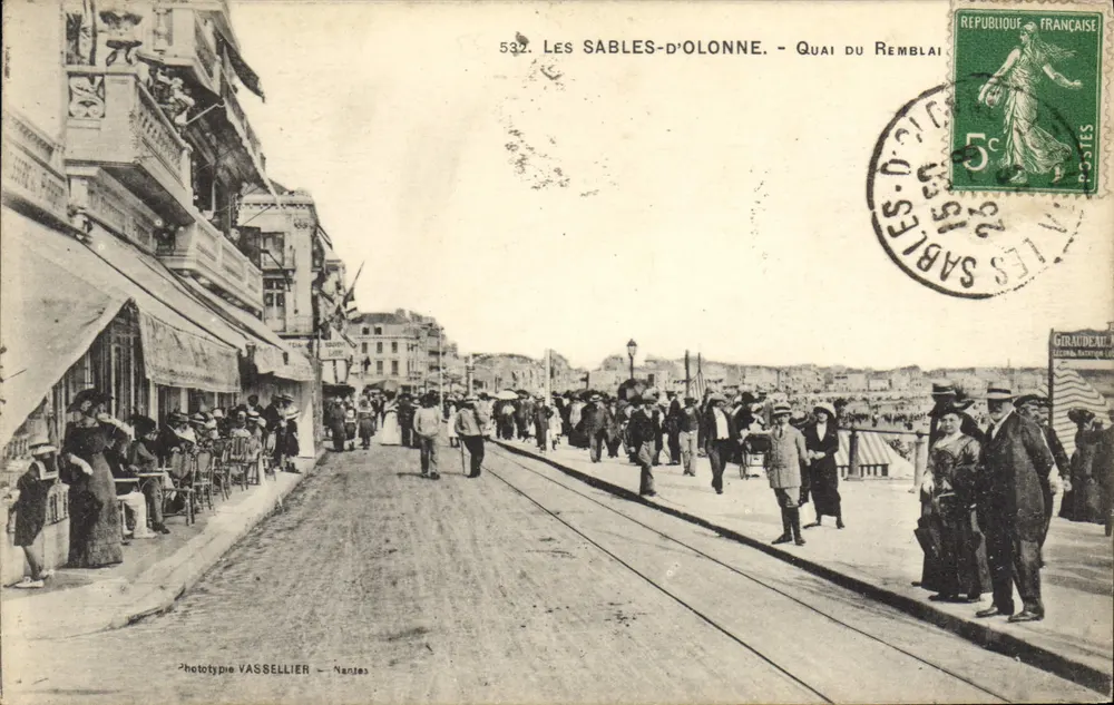 Les Sables-d'Olonne - Quai do Remblai — Fototipia Vassellier, Nantes, n°532 - Frente