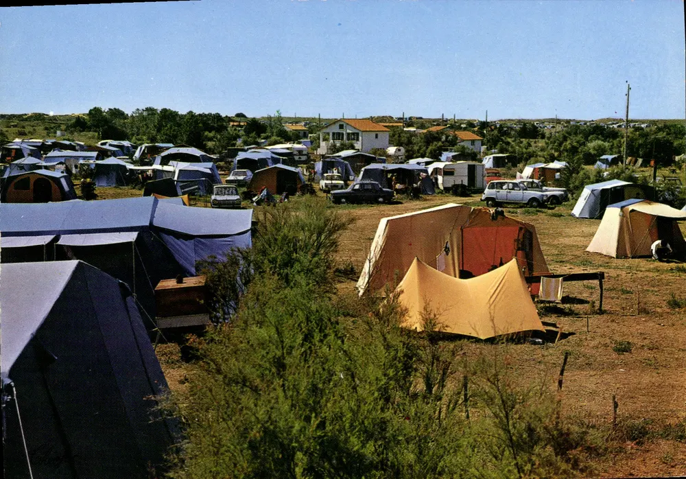 Camping le Suroit — Ilha de Ré — Edições Moderies & Théoljac - Frente