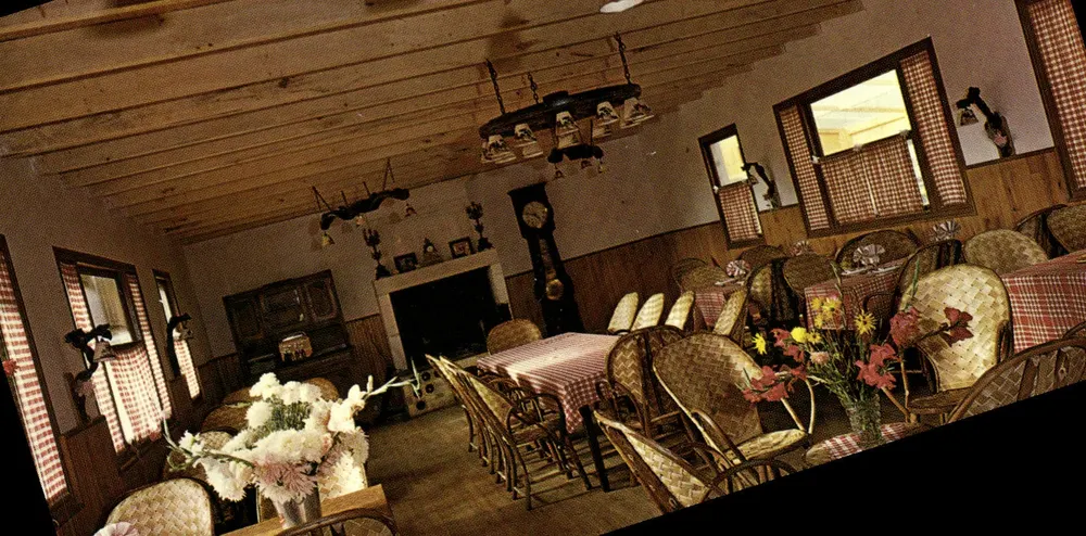 Montendre (Charente-Maritime) — 'Restaurant du Lac' — Die Speisekammer — Modern Editions & Théodes - Vorderseite