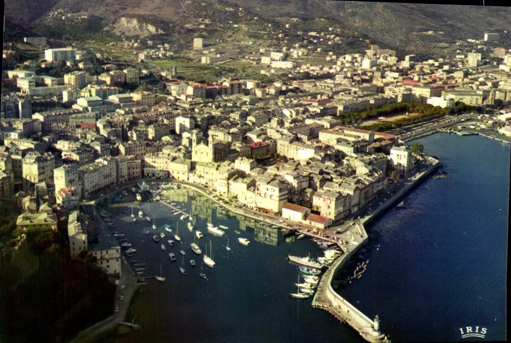 Bastia — Allgemeiner Blick und der alte Hafen — IRIS MEXICHROME n°20.033.154 - Vorderseite