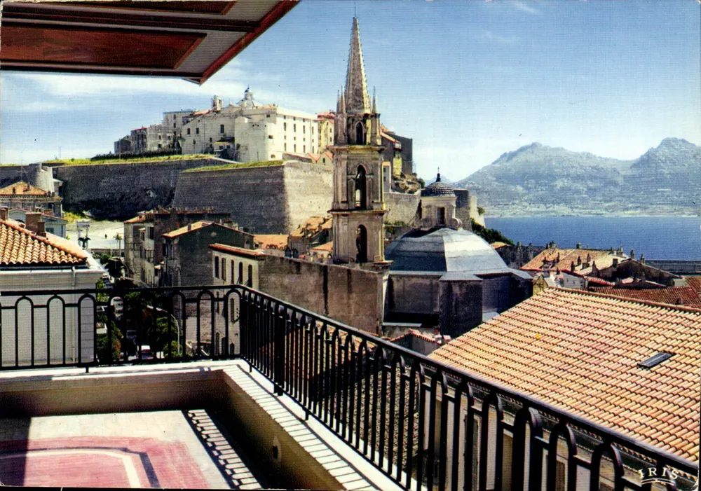 Calvi — Panoramablick auf das Grand Hotel — Éditions Diplomome - Vorderseite