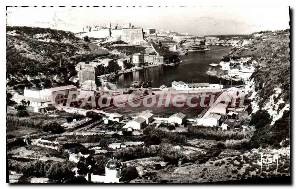 Vista aérea de Bonifacio — Córsega — editor desconhecido, número de série não visível - Frente