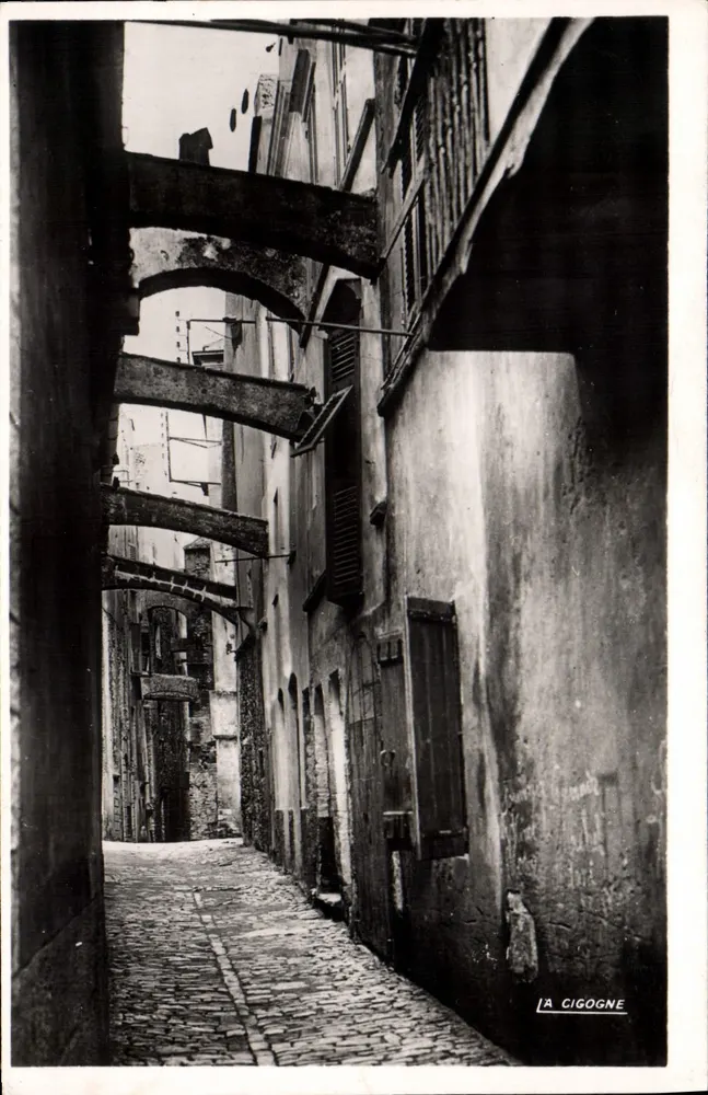 Bonifacio — Eine Straße in der Altstadt — Edition 'La Cigogne' - Vorderseite