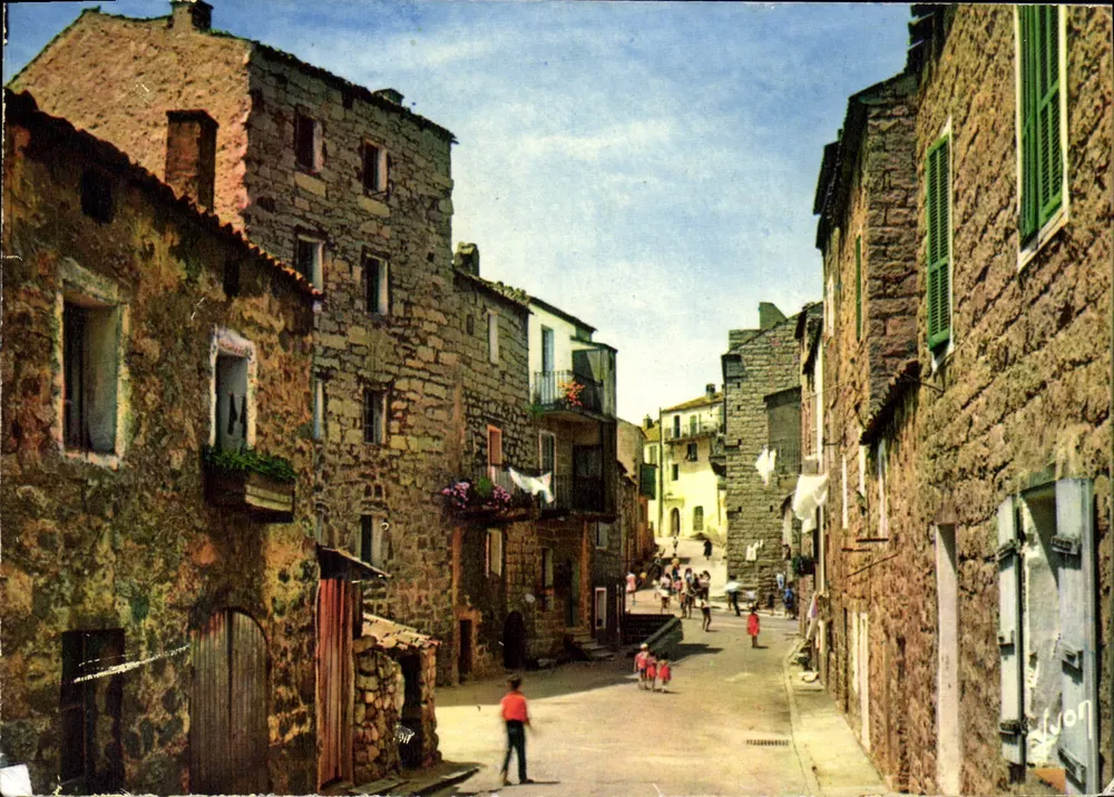 Porto-Vecchio — Engere Straße, umgeben von alten Häusern — Editions Y.P.A.D.E.M. n°10/1245 - Vorderseite