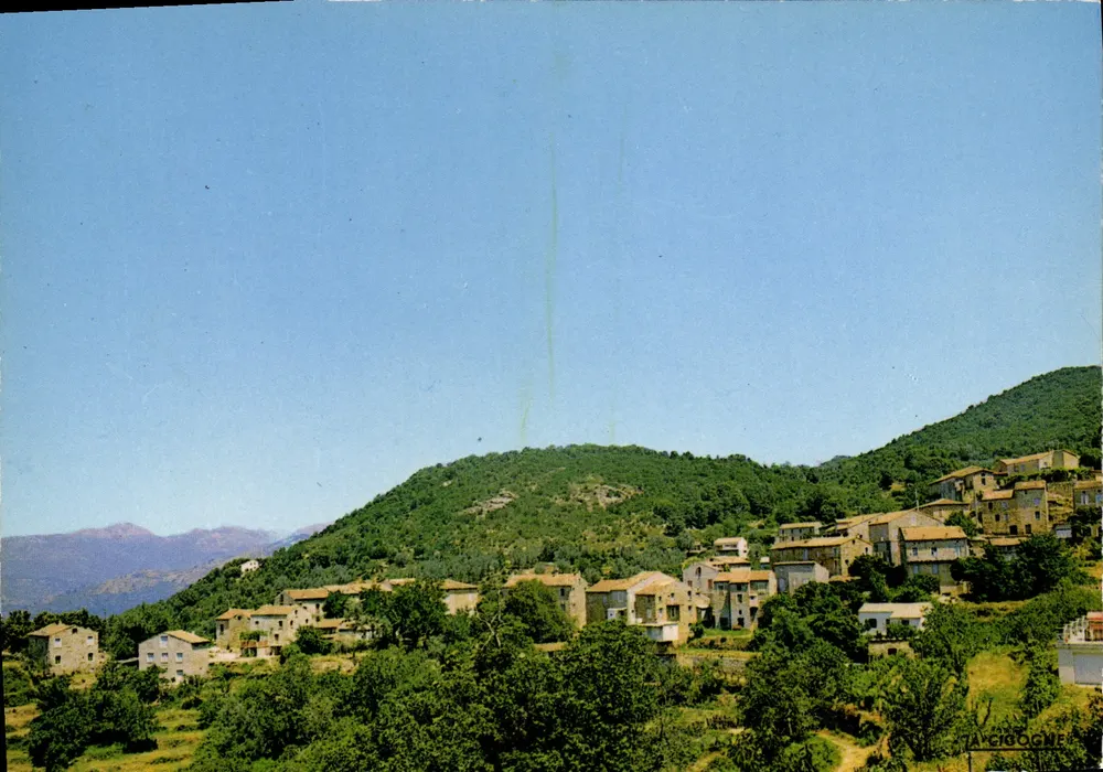 Argiusta Moriccio — Teilansicht des Dorfes — Editions LA CIGOGNE - Vorderseite