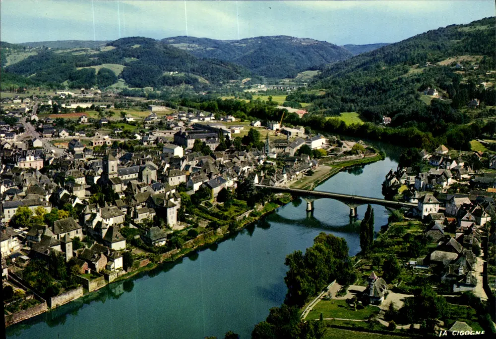 Argentat (Corrèze) — Vista aérea — Edições La Cigogne, Vichy - Frente