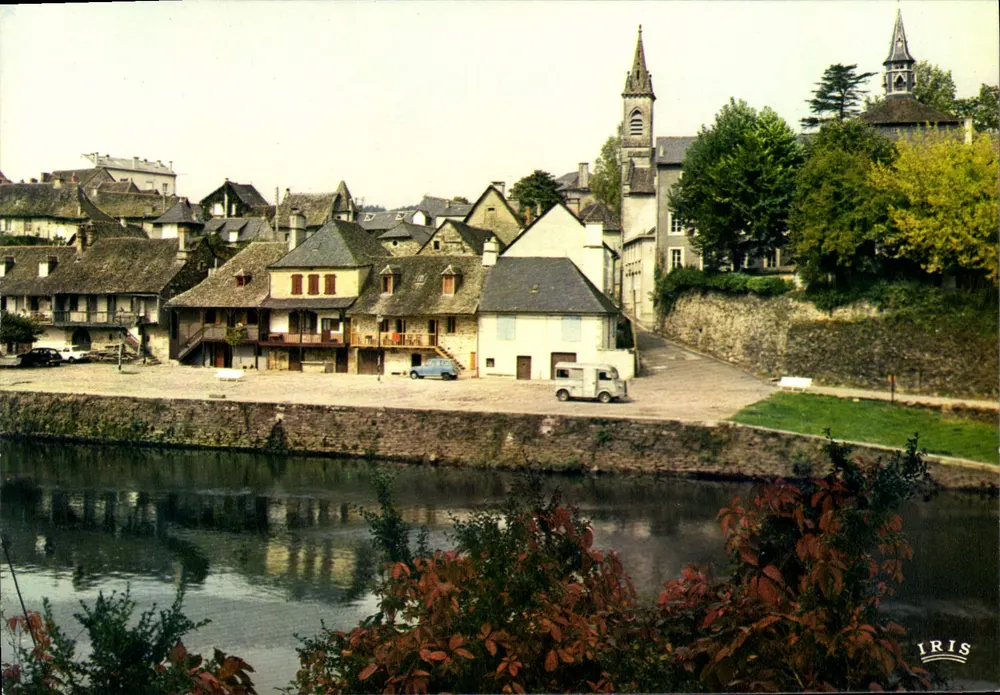 Argentat (Corrèze) — Alte Häuser am Fluss — IRIS, Nr. 57 - Vorderseite