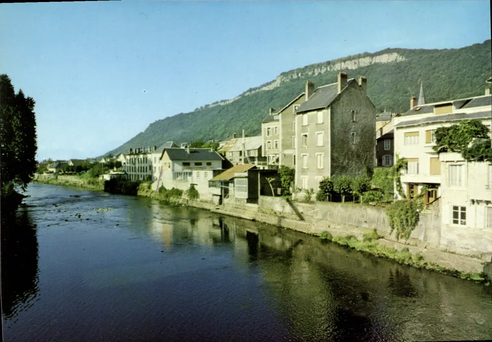 Bort-les-Orgues — Die Dordogne und die Orgues — Imprimerie de Vichy - Vorderseite