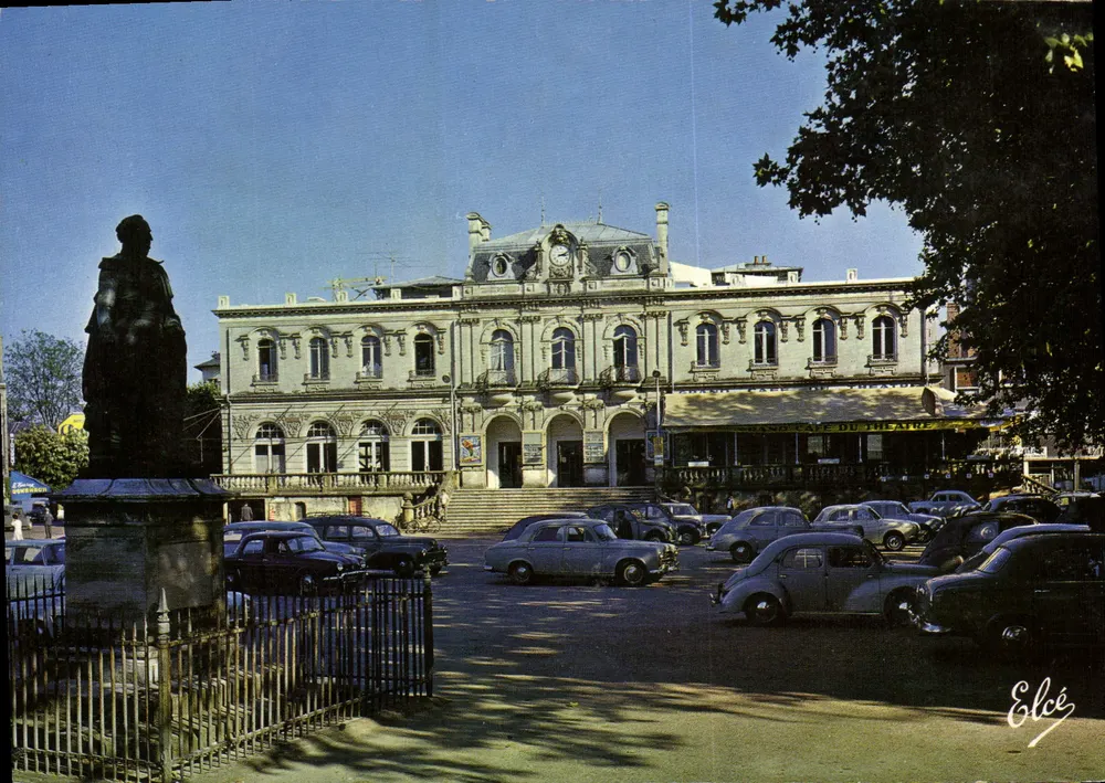 Brive (Corrèze) — O Teatro Encantador — Editora Elcécolor, n°19 - Frente