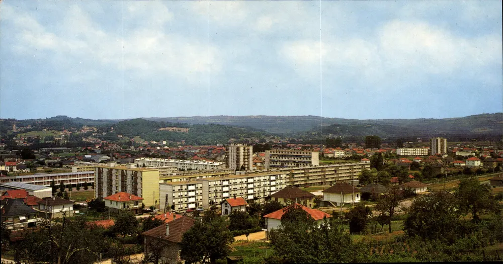 A Cidade dos Chapéus — Brive (19) — Editor Éléécolor - Frente