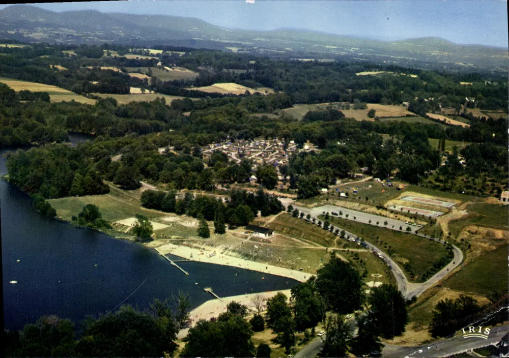 Seilhac, Corrèze — Der Campingplatz am See — Edition J.C. Beauzoo, Panazol - Vorderseite