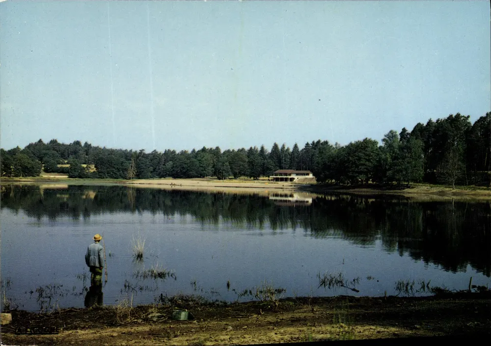 Usse l (Corrèze) — O Lago de Ponty — Edições 'LA CIGOGNE' Vichy - Frente