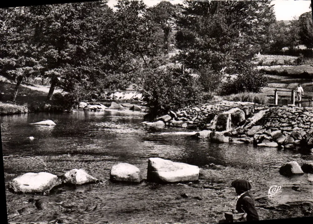 Desaguador do Moulin du Roudal — Roudal — editor C.P. (C.P. Photomécanique) - Frente