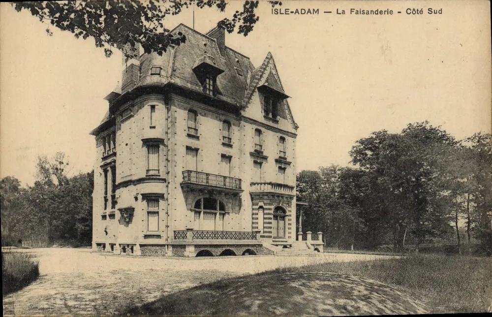 Isle-Adam — La Faisanderie — Lado Sul - Frente