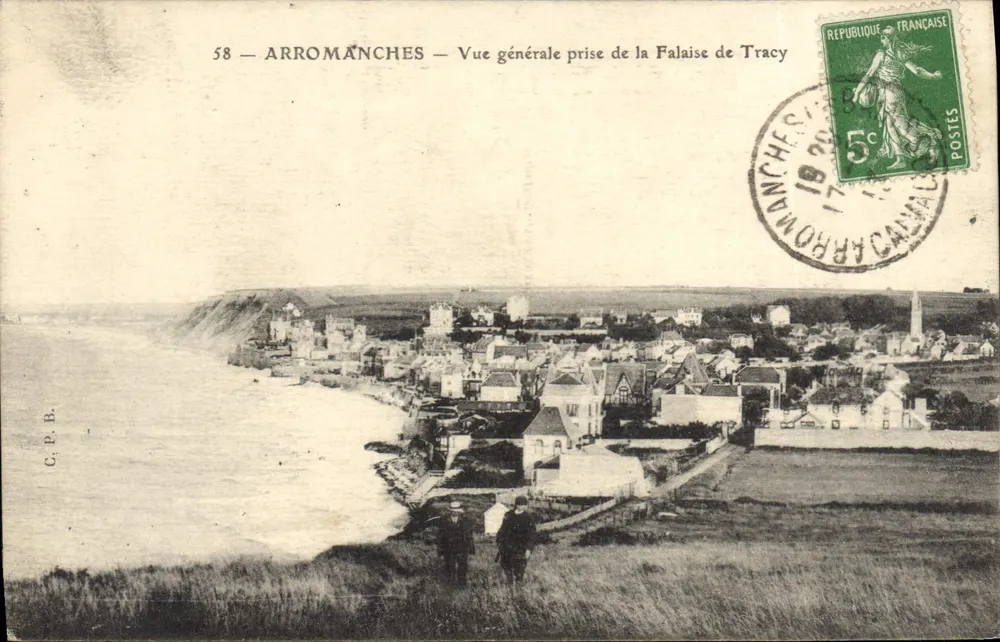 Arromanches — Allgemeine Ansicht vom Tracy-Cliff — C.P.B. - Vorderseite