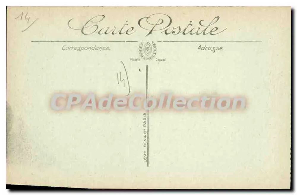 Cabourg — Die Terrassen des Grand Hotels und die Treppe, die zu den Kabinen führt — n°167 - Rückseite