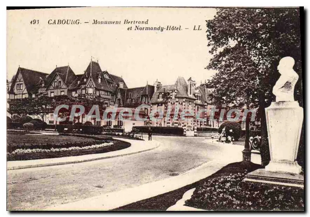 Cabourg — Monument Bertrand e Hotel Normandy — LL - Frente