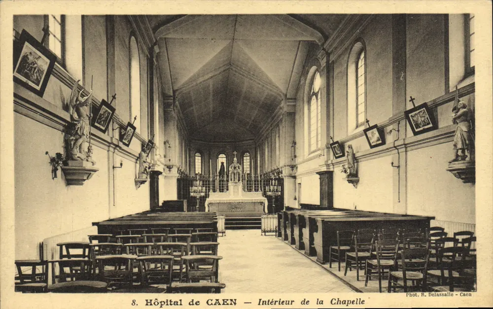 Krankenhaus von CAEN — Innenansicht der Kapelle — Fot. R. Delassalle - Caen - Vorderseite