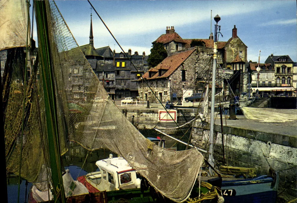 Honfleur — Die Lieutenant und die Fischboote — S.A.D. Rouen - Vorderseite