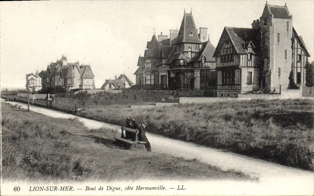 Lion-sur-Mer — Ende der Dammkante, Seite Hermanville — LL. - Vorderseite